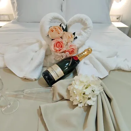 Anastasia Boutique -adults Only & Kids 12 4*